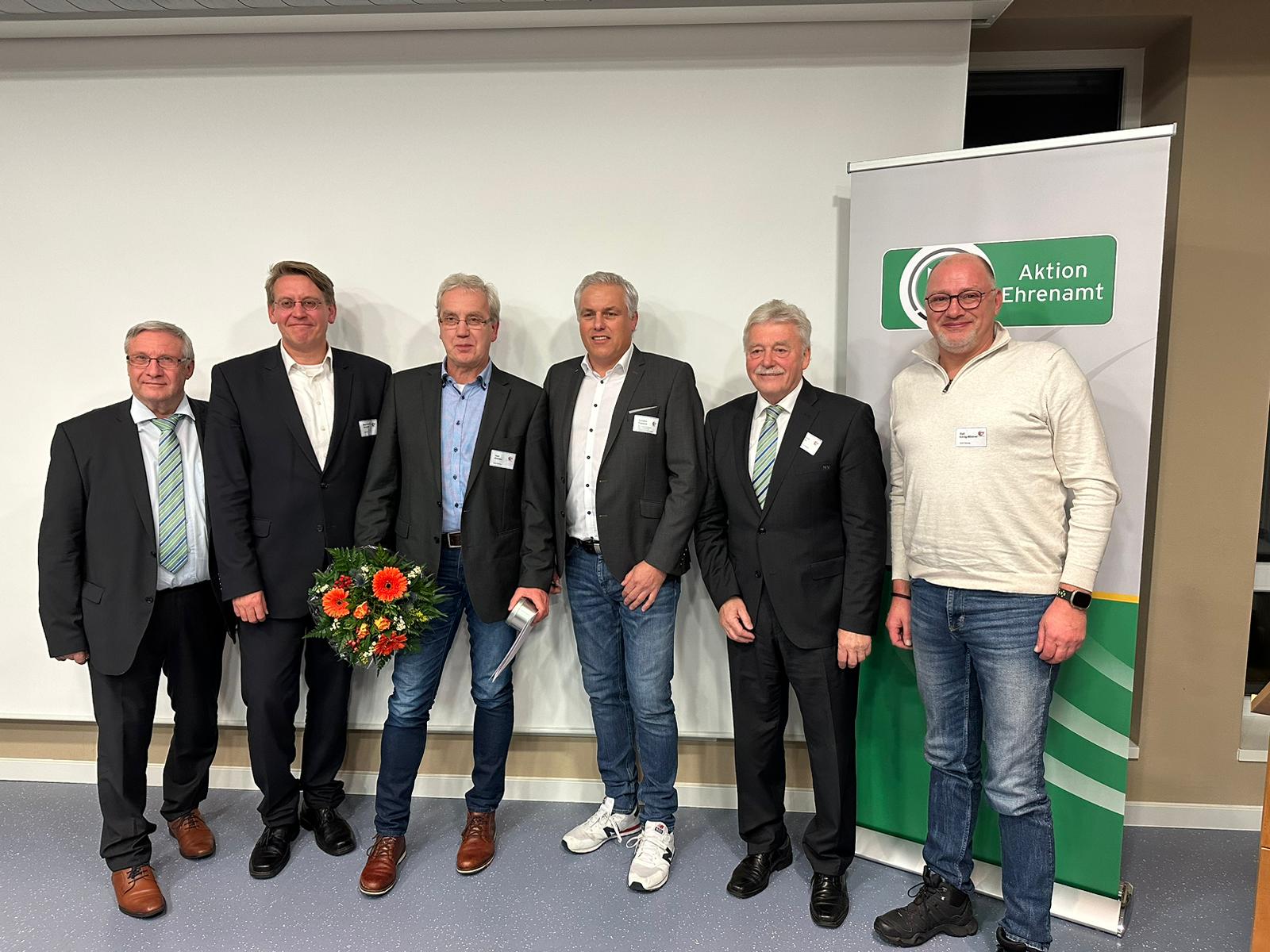 🍀Uwe Greiten mit der Ehrenamtsurkunde des DFB ausgezeichnet !