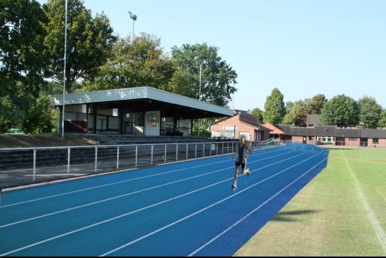Endlich !! Stadt Lingen genehmigt neue Laufbahn im Sportzentrum Darme